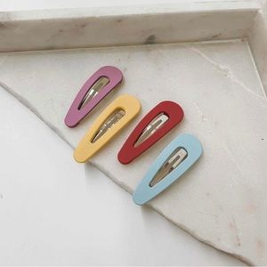 Summer Skies Clip Set